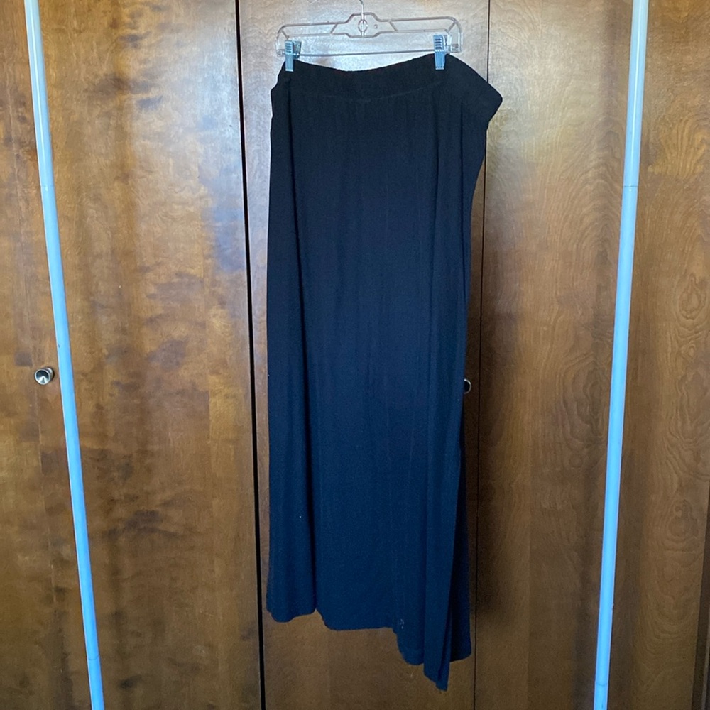 EUC MAXI SKIRT